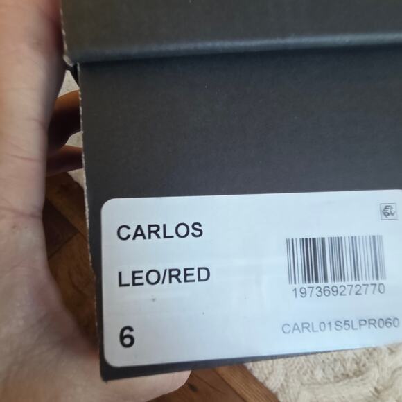 NIB Betsey Johnson Women's Carlos Rose Flower Boho Dress Sandals 6 Leopard Red - Picture 7 of 7